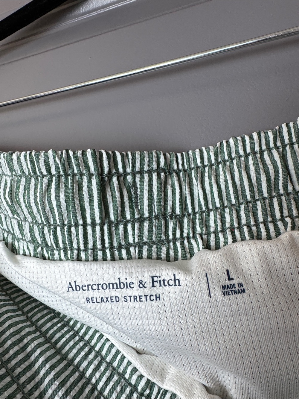 Abercrombie & Fitch Seersucker Swim Trunks Green Stripe Size Large - Picture 7 of 11